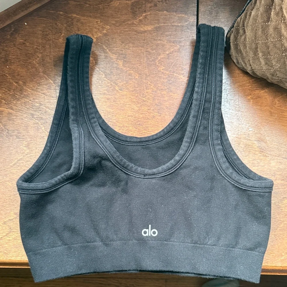 ALO Yoga Seamless Chosen Bra - Picture 1 of 5